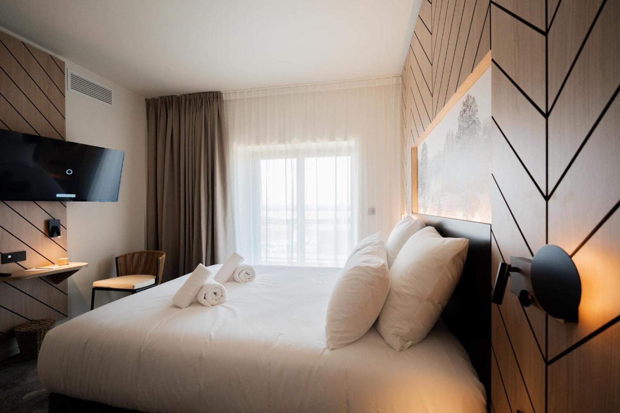 Bo Hotels Ambronay Pokoj fotografie